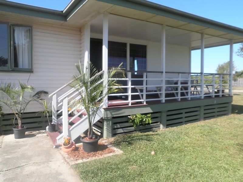 6 Carr Street, North Mackay QLD 4740