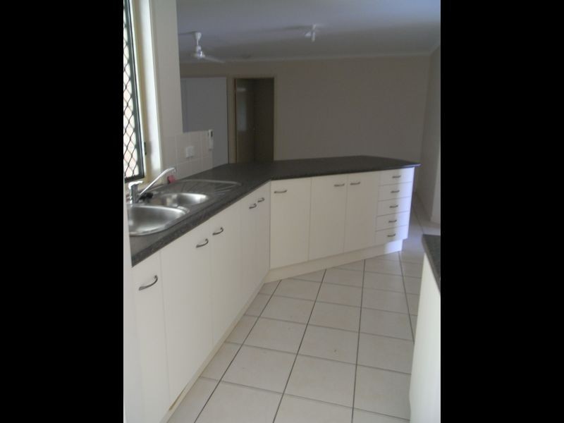 26 Nadina Street, Beaconsfield QLD 4740