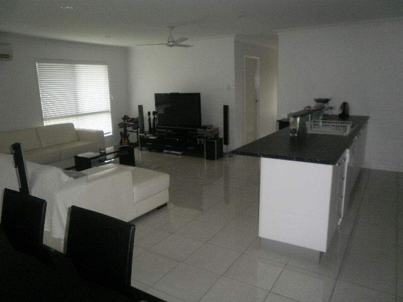 51 Waverley Street, Bucasia QLD 4750