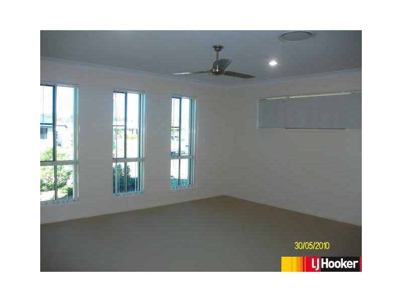 30 Whitehaven Drive, Eimeo QLD 4740