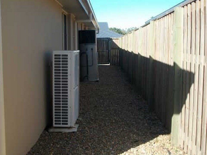 30 Whitehaven Drive, Eimeo QLD 4740