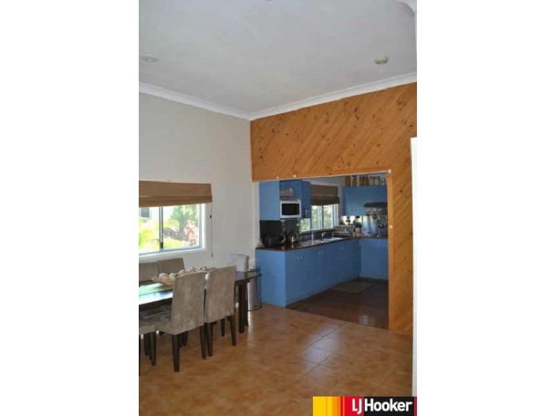 8 Perkins Street, North Mackay QLD 4740