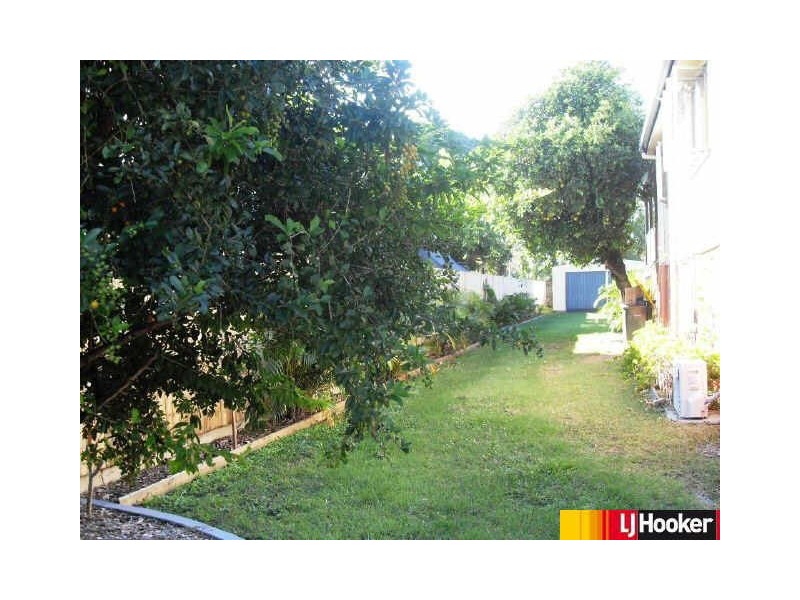 8 Perkins Street, North Mackay QLD 4740