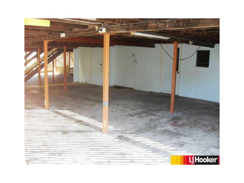 8 Perkins Street, North Mackay QLD 4740