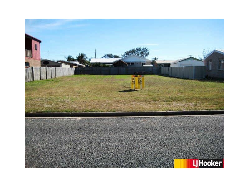 40 Pacific Esplanade, Slade Point QLD 4740