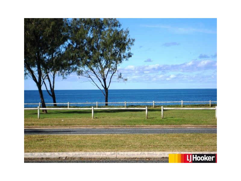 40 Pacific Esplanade, Slade Point QLD 4740