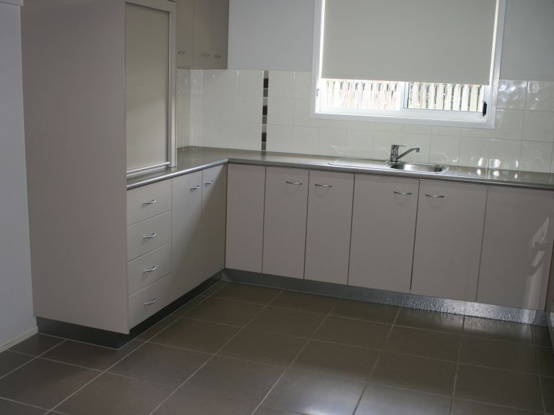 74 Bradman Drive, Glenella QLD 4740