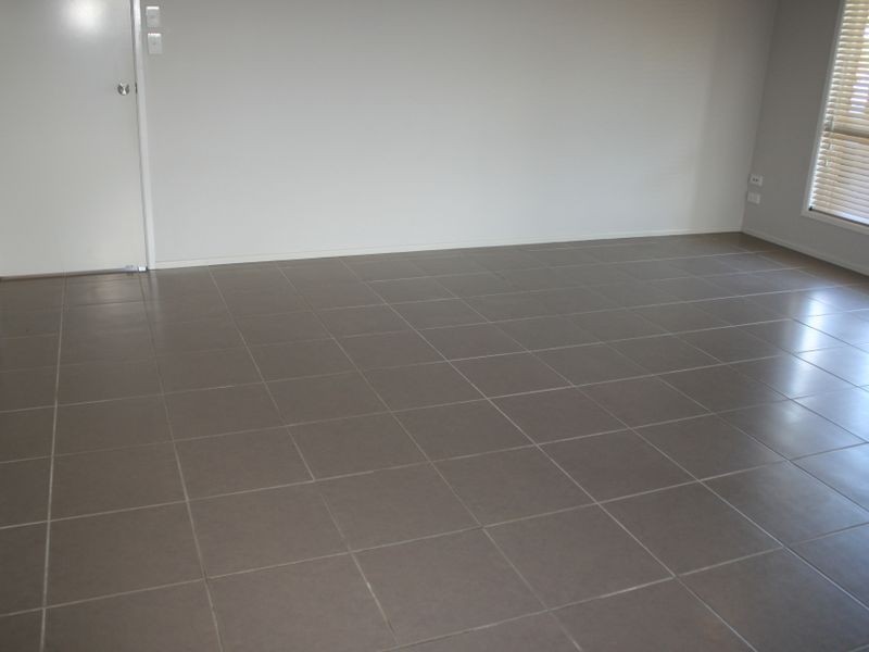 74 Bradman Drive, Glenella QLD 4740