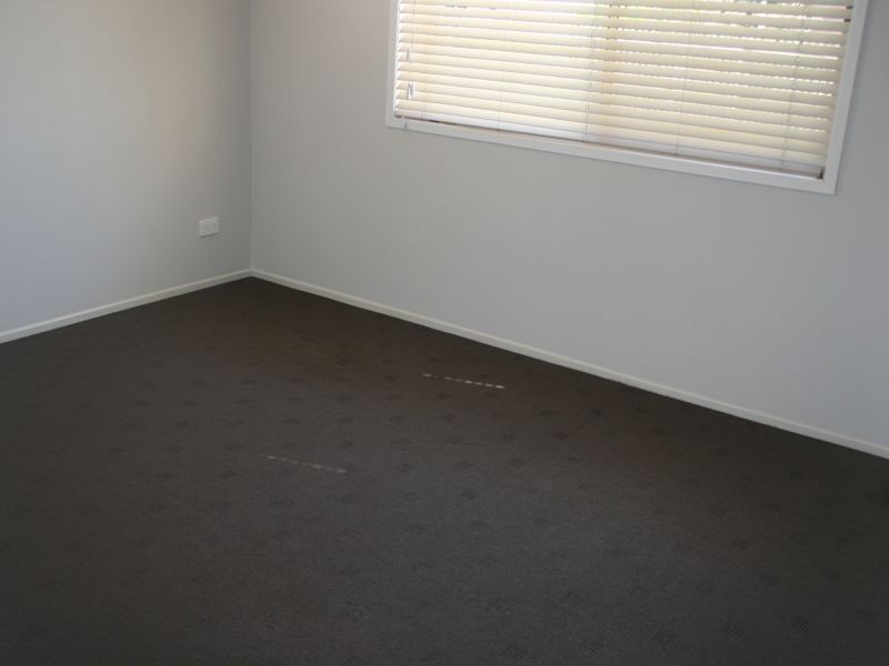 74 Bradman Drive, Glenella QLD 4740