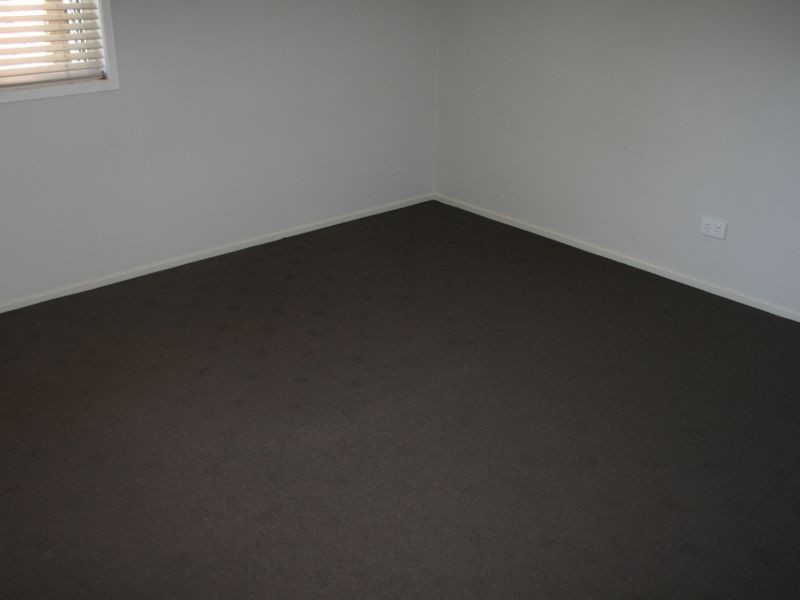 74 Bradman Drive, Glenella QLD 4740