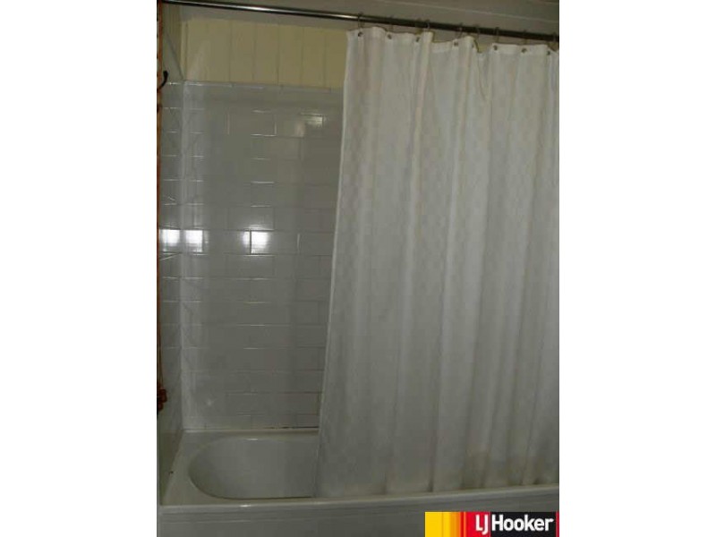 30 Mackenzie Street, West Mackay QLD 4740