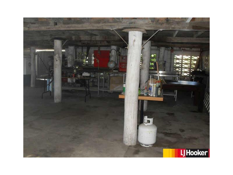 30 Mackenzie Street, West Mackay QLD 4740