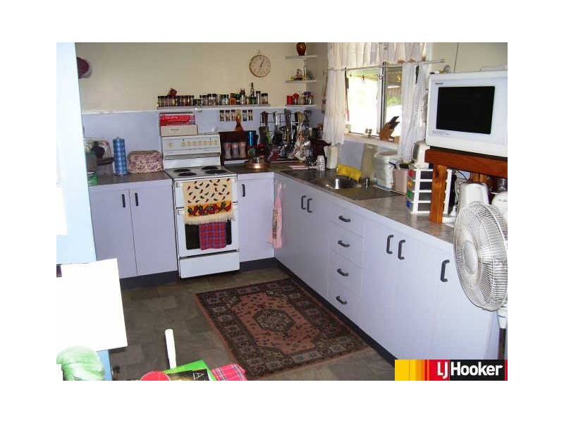 49 Blacks Beach Road, Blacks Beach QLD 4740