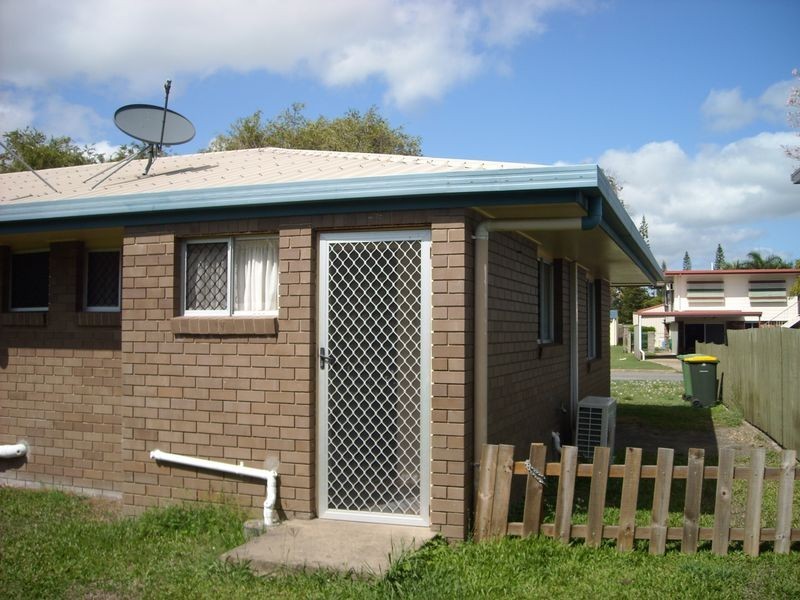 1/2 Graham Court, Mount Pleasant QLD 4740