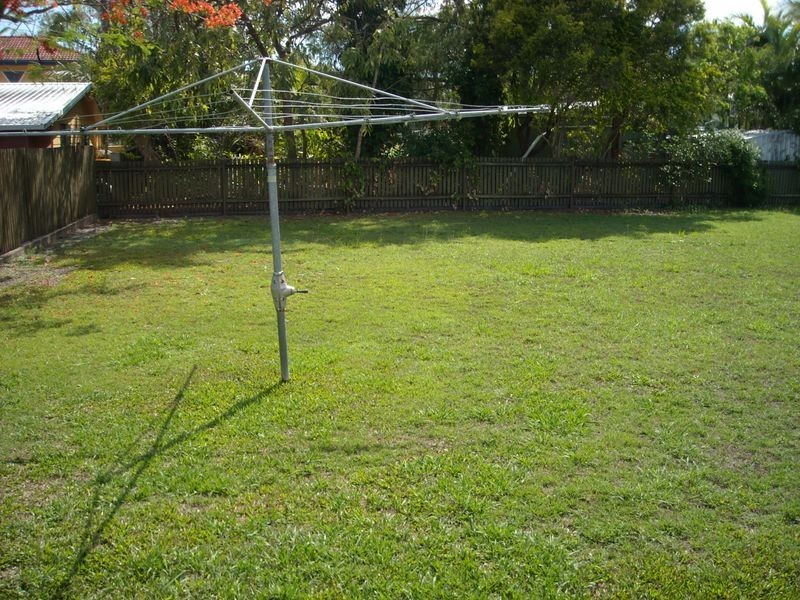 1/2 Graham Court, Mount Pleasant QLD 4740