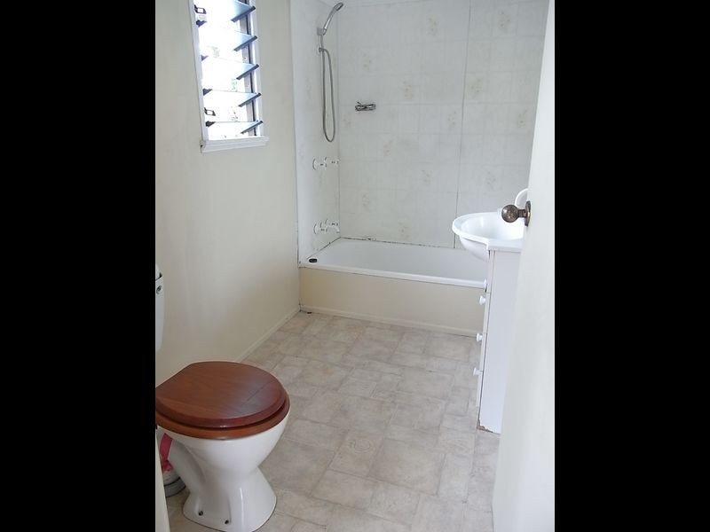 143 Nebo Road, West Mackay QLD 4740