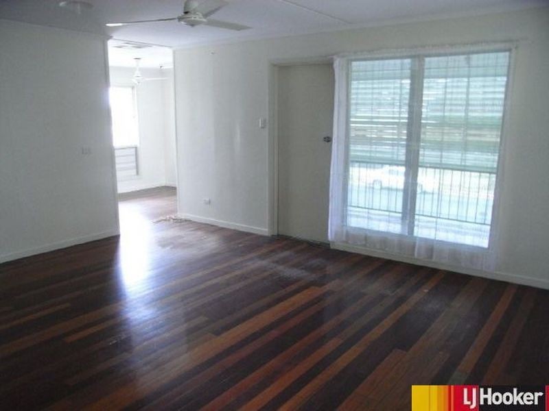 33 Leslie Drive, Moranbah QLD 4744
