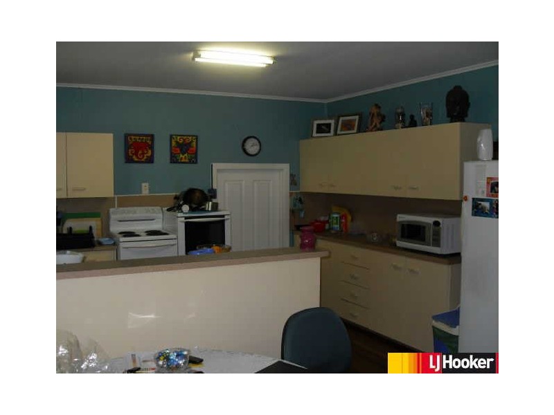 19 Barton Street, West Mackay QLD 4740