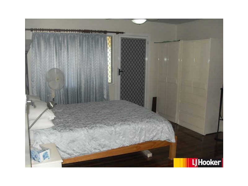 19 Barton Street, West Mackay QLD 4740