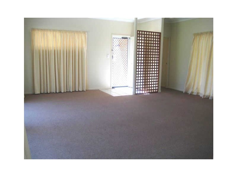 8 Rhonda Court, Andergrove QLD 4740