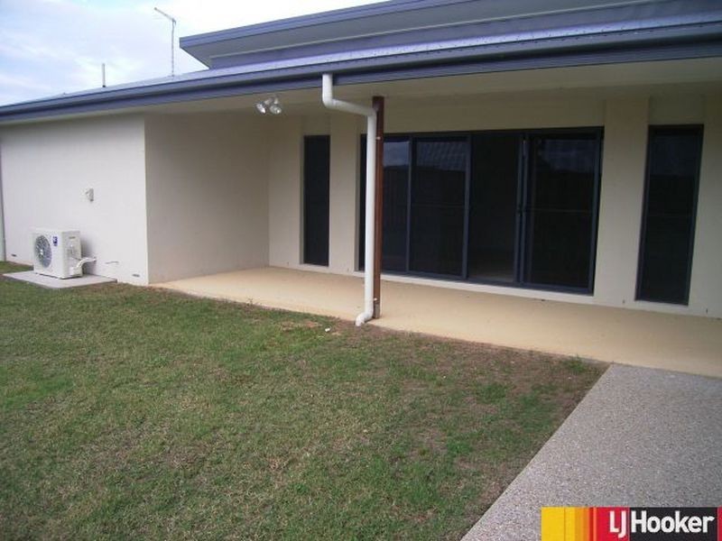 11 Bombo Court, Blacks Beach QLD 4740