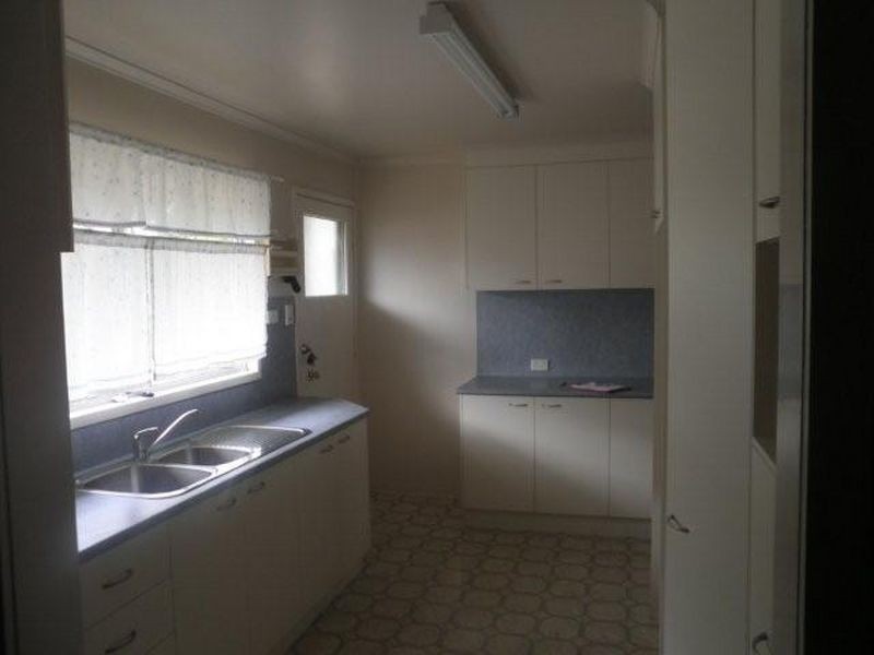 14 Gilbert Court, Moranbah QLD 4744