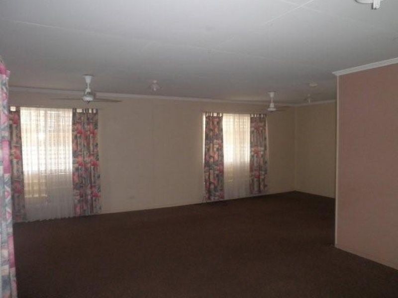 14 Gilbert Court, Moranbah QLD 4744