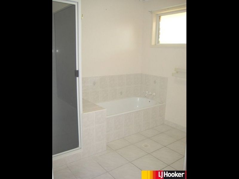 57 Eaglemount Road, Beaconsfield QLD 4740