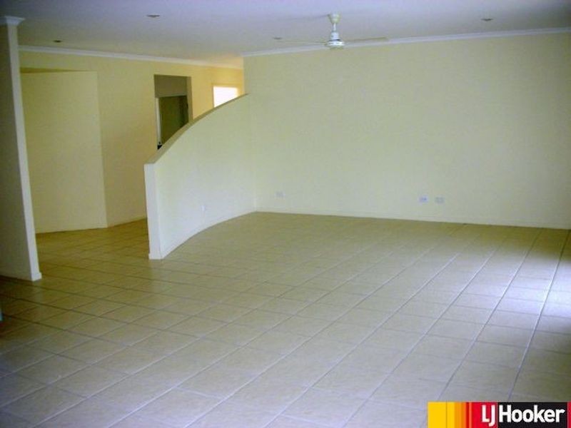 13 Seacove Court, Eimeo QLD 4740