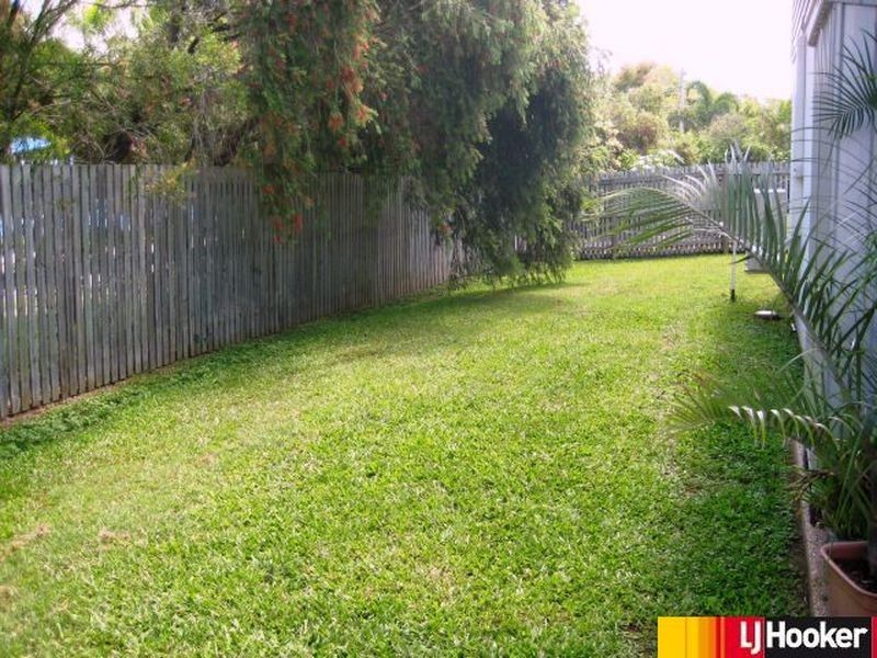 13 Seacove Court, Eimeo QLD 4740