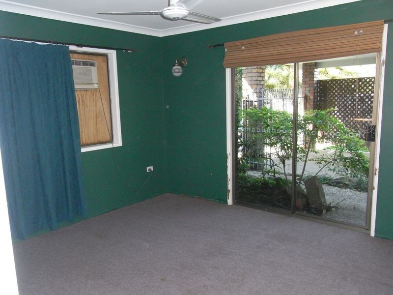 10 Kemp Street, Bucasia QLD 4750