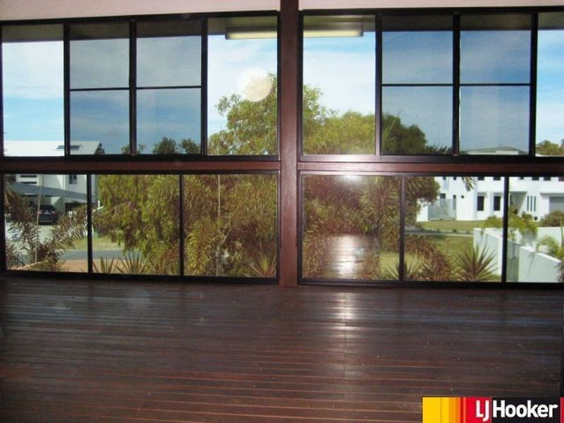 24 Seafarer Court, Blacks Beach QLD 4740