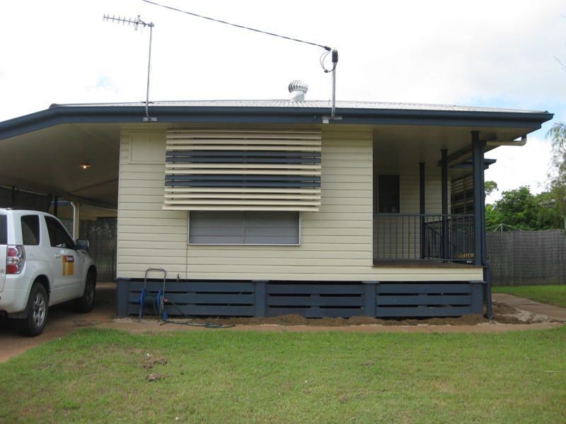 164 Mills Avenue, Moranbah QLD 4744