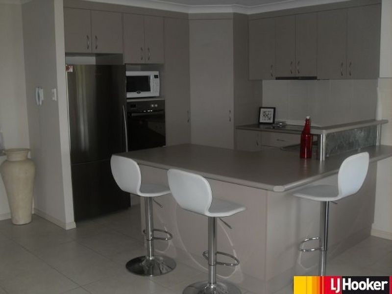 2 Poulsen Drive, Marian QLD 4753