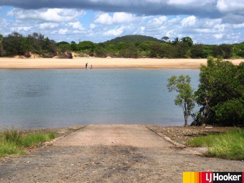 33 Morris Street, Campwin Beach QLD 4737
