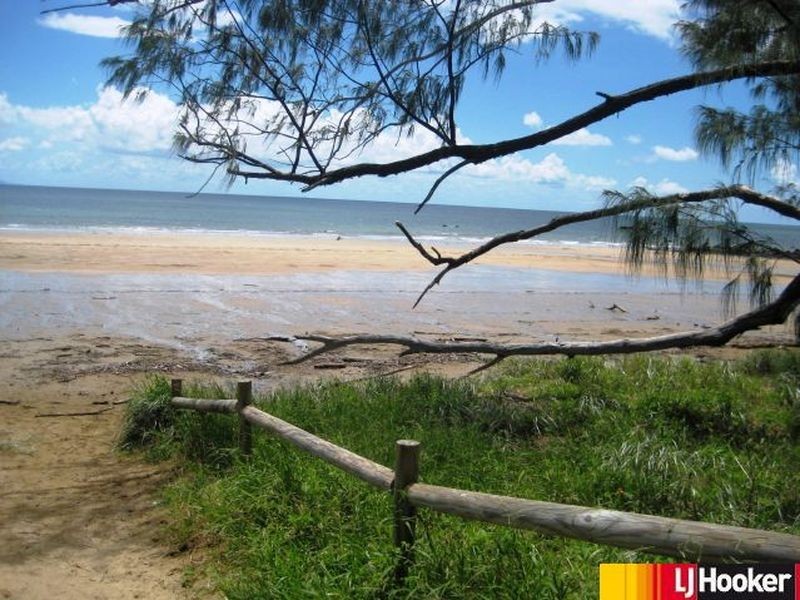 33 Morris Street, Campwin Beach QLD 4737