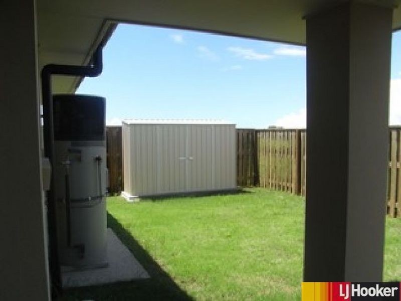 2/101 Whitehaven Drive, Blacks Beach QLD 4740