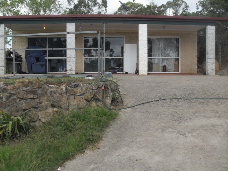 21 Siderial Court, Oakenden QLD 4741