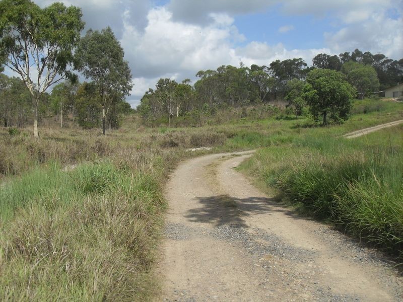 21 Siderial Court, Oakenden QLD 4741