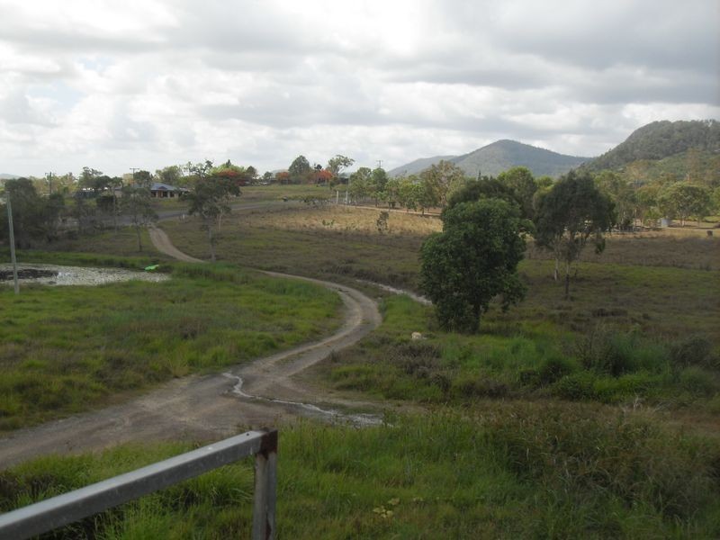 21 Siderial Court, Oakenden QLD 4741