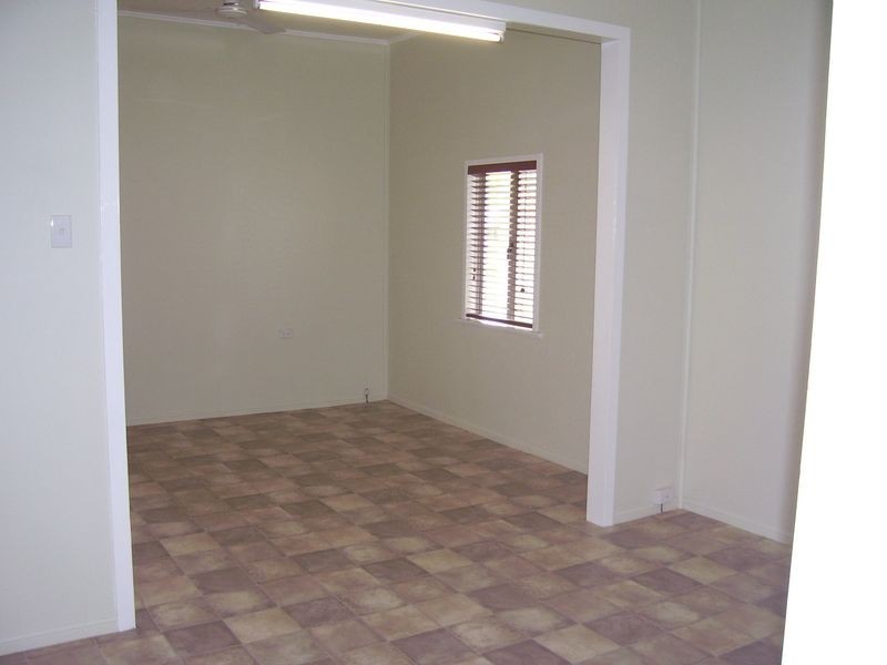 25 Black Street, South Mackay QLD 4740