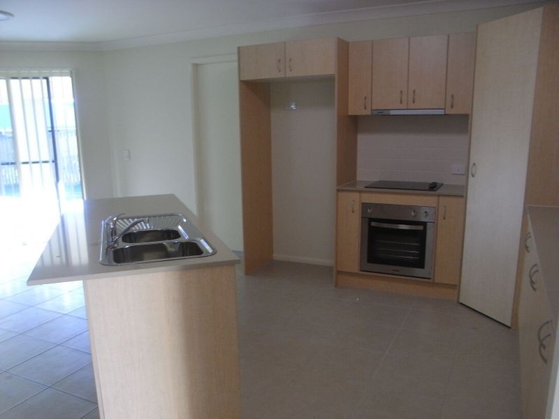 6 Ulladulla Street, Blacks Beach QLD 4740