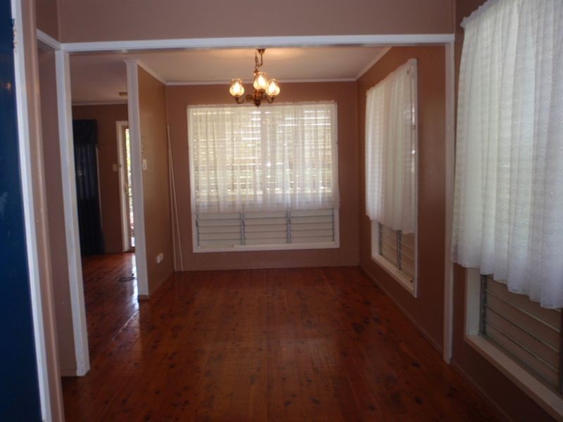 4 Watkins Street, Moranbah QLD 4744