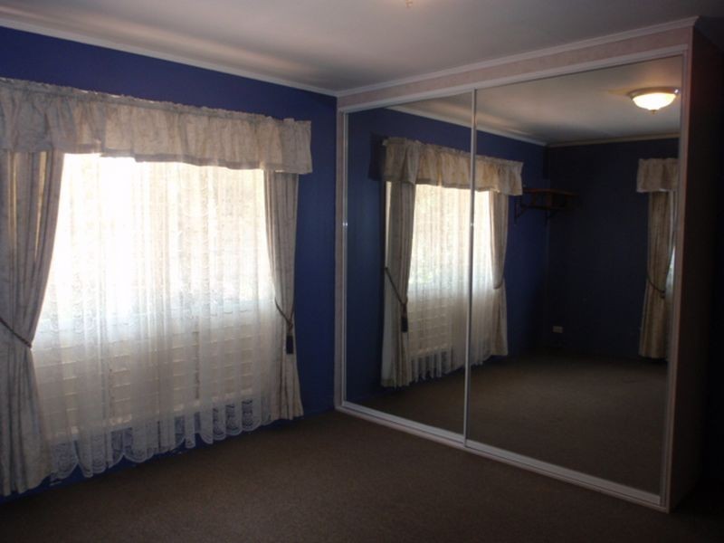 4 Watkins Street, Moranbah QLD 4744