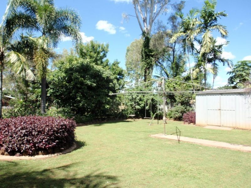 4 Watkins Street, Moranbah QLD 4744