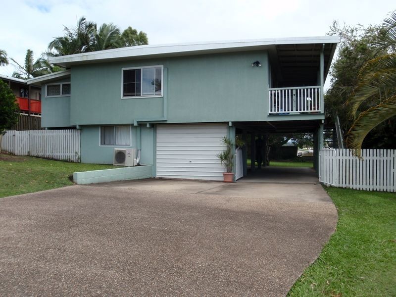 25 Pioneer Street, Glenella QLD 4740