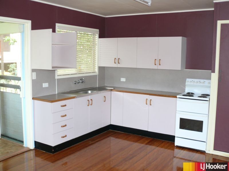 25 Pioneer Street, Glenella QLD 4740