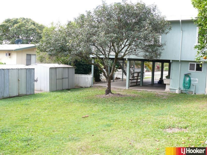 25 Pioneer Street, Glenella QLD 4740