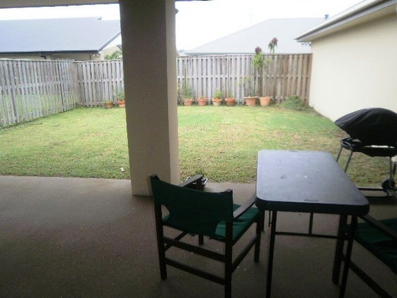 2/10 Bilgola Place, Blacks Beach QLD 4740