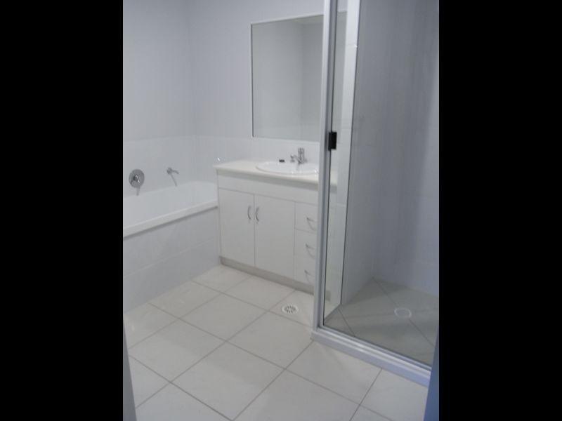 2/70 Whitehaven Drive, Blacks Beach QLD 4740